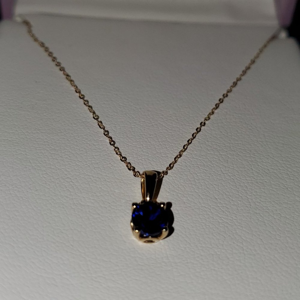 Michael Hill Blue Sapphire Necklace